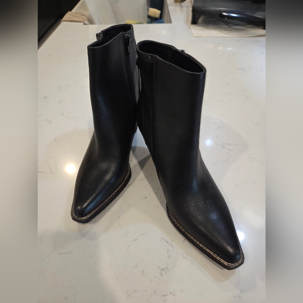 Zodiac Sleek Black Leather Ankle Booties